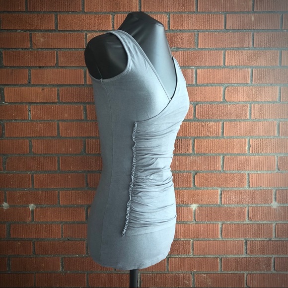 Ruched Top - Picture 2 of 9